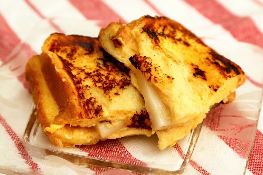 餅のフレンチトースト