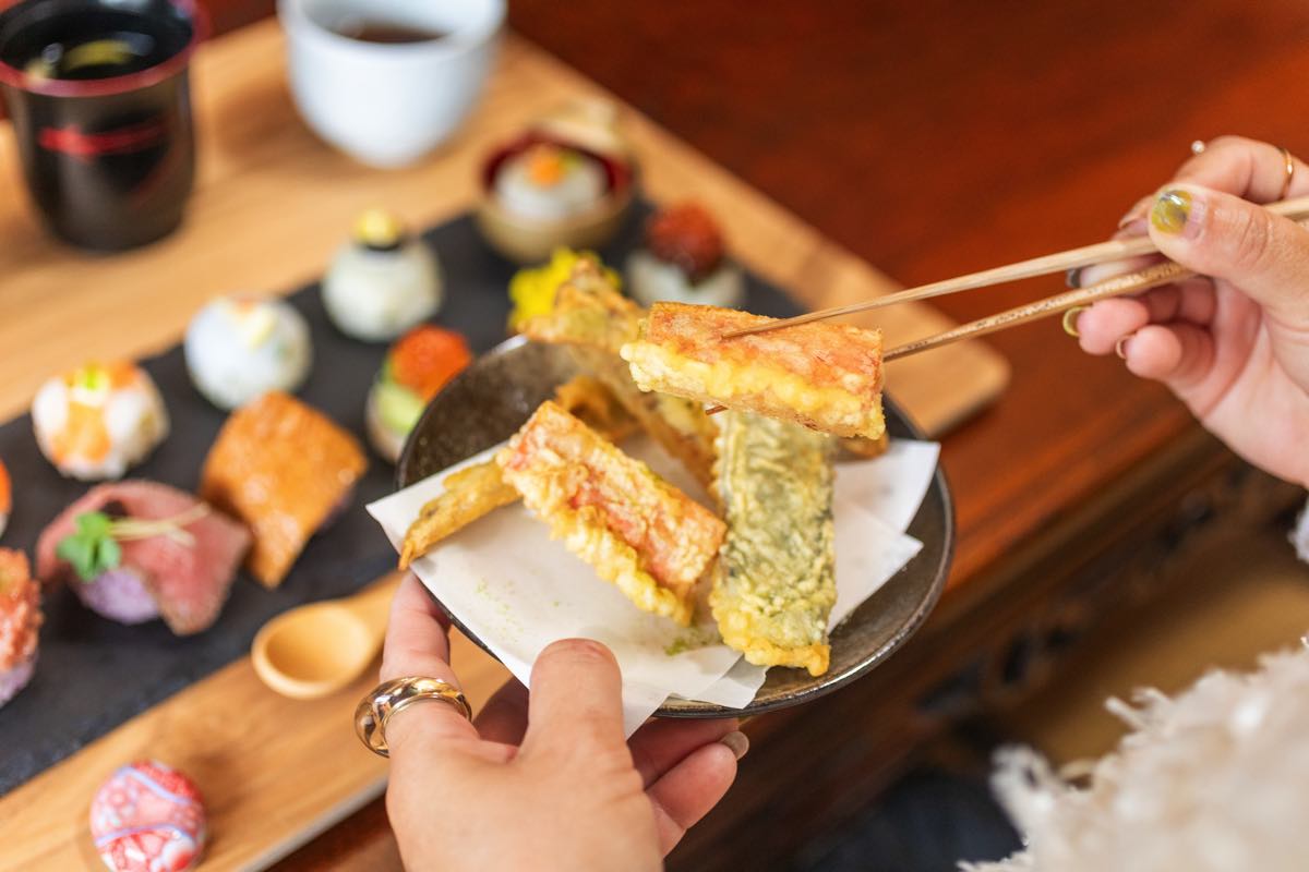 Temari sushi specialty store Tsusen
