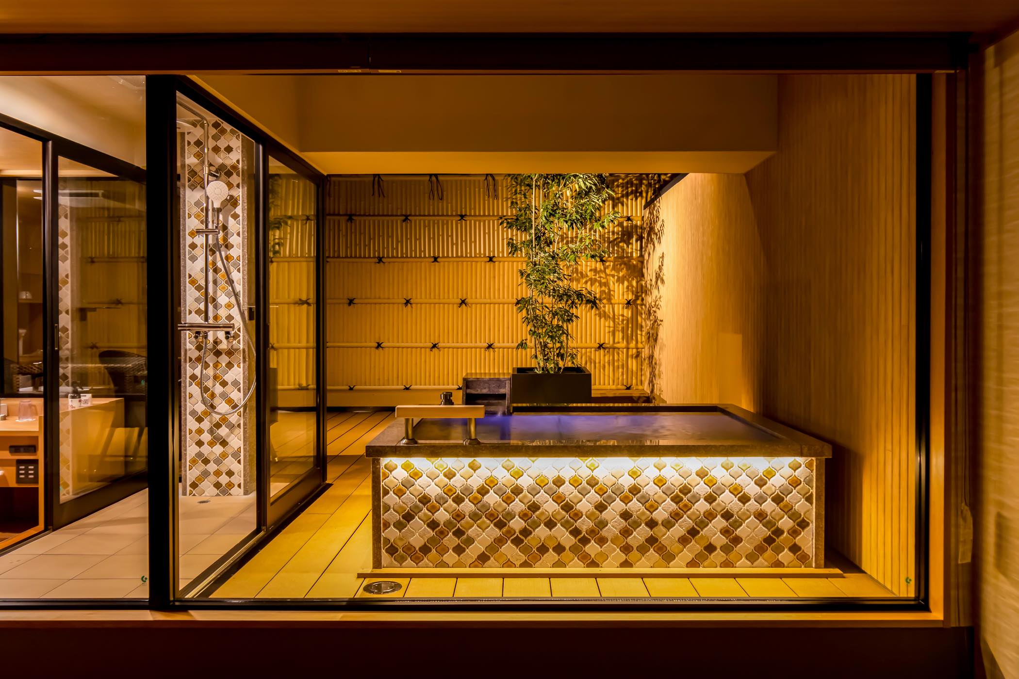 株式会社石和名湯館糸柳 ギャラリー8