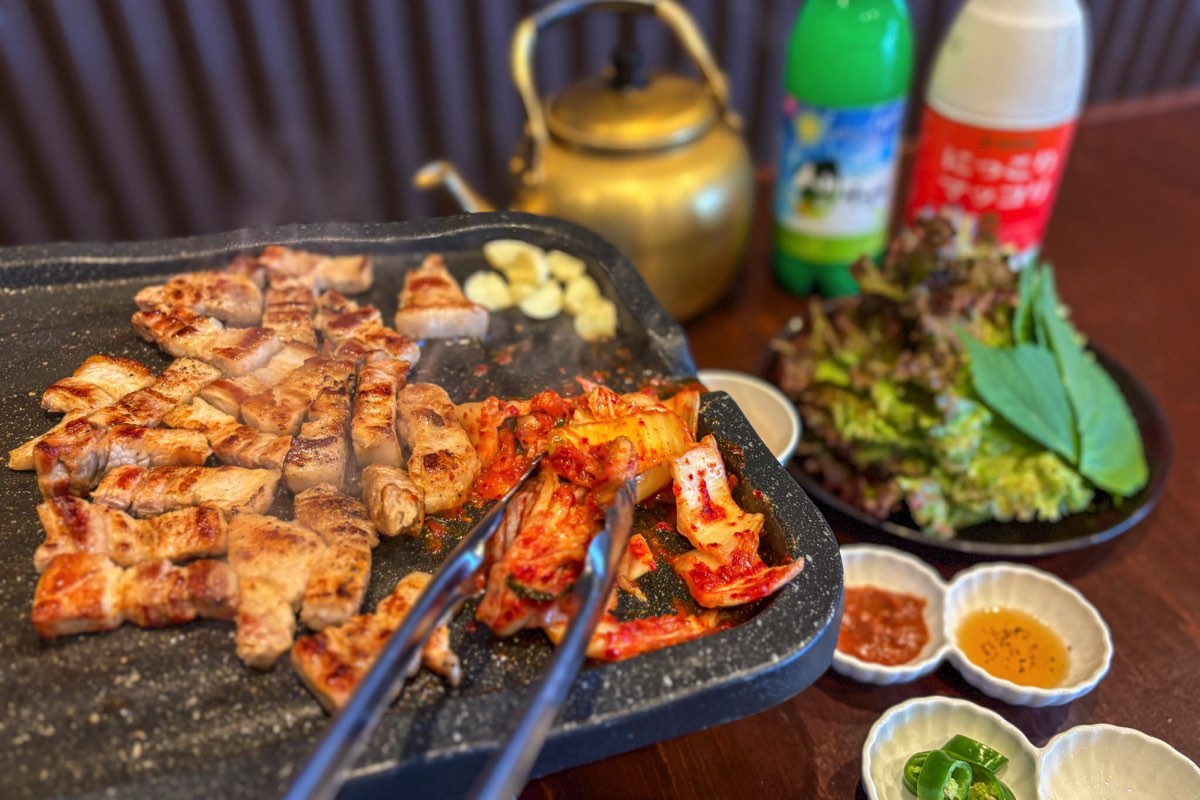 韓国料理 韓豚 元祖サムギョプサル