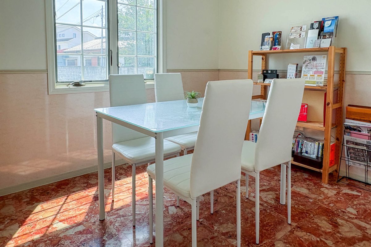 INNER BEAUTY CAFE PAPILLON