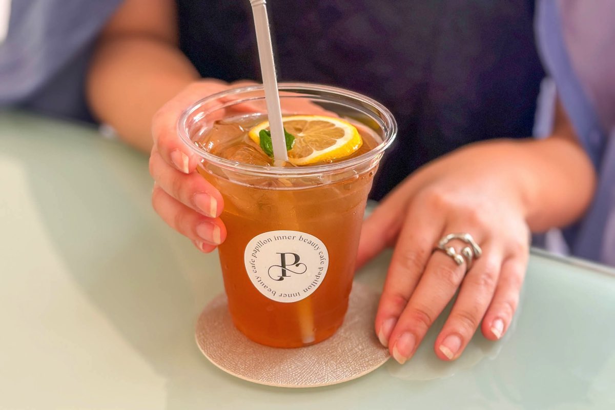 INNER BEAUTY CAFE PAPILLON