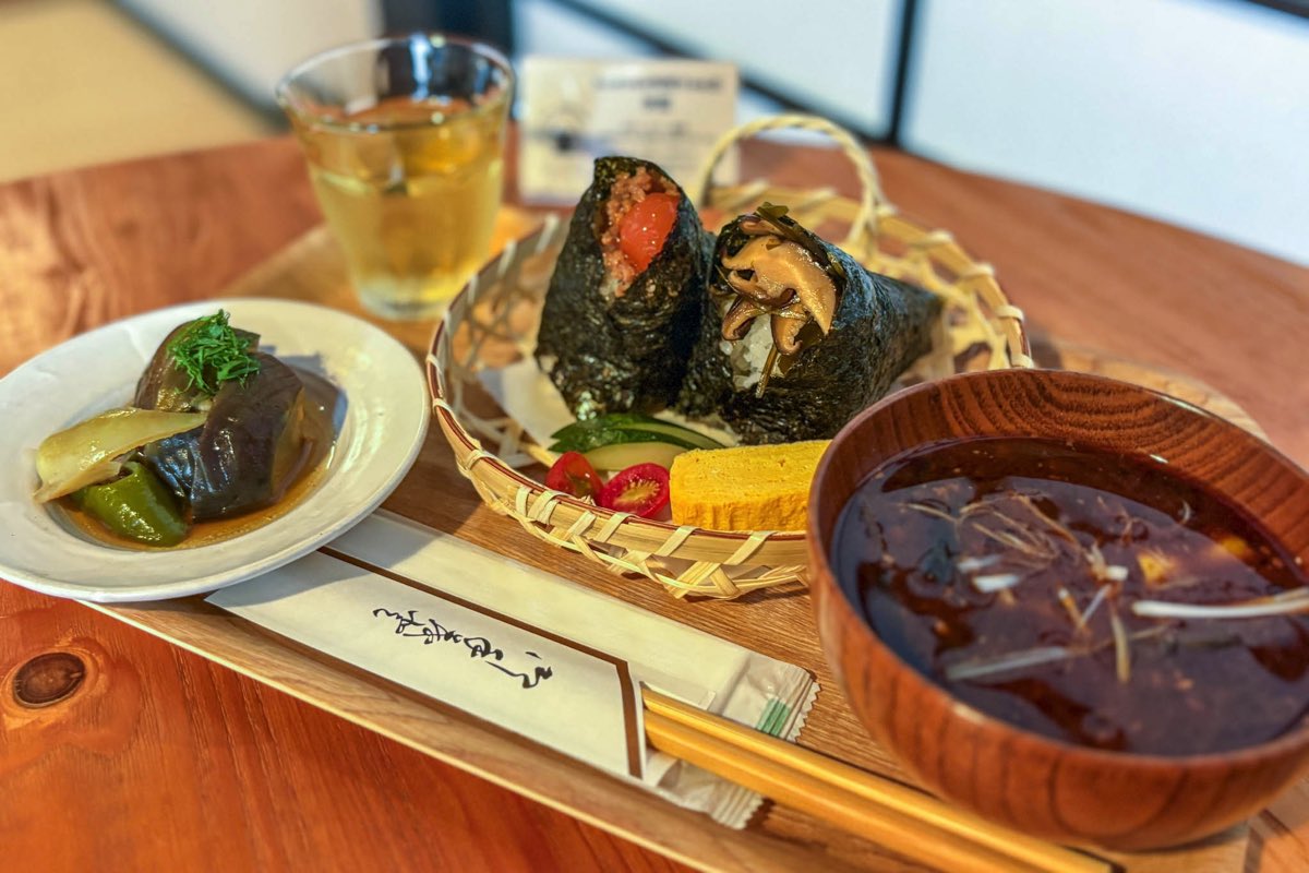 おにぎりとお味噌汁のお店 世菜