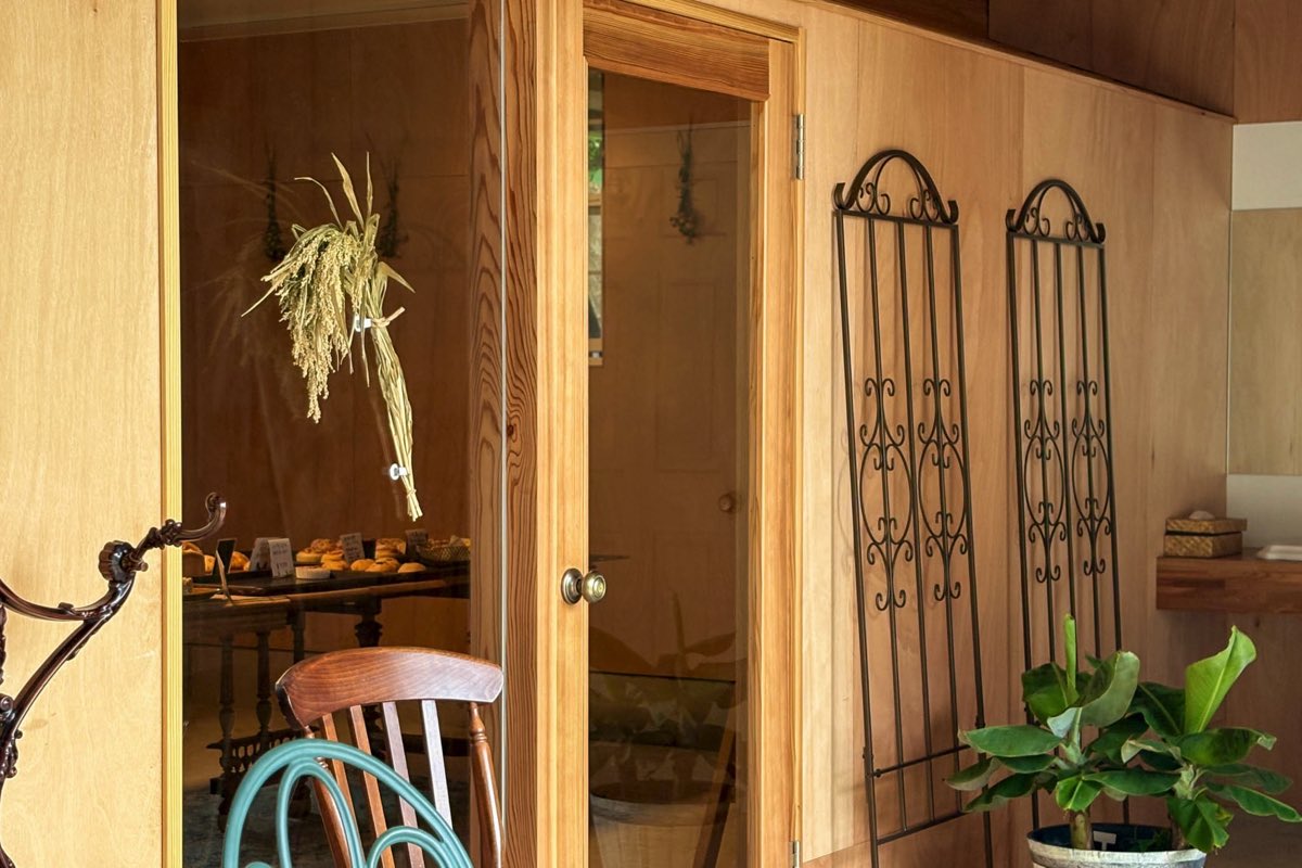 空と麦と 八ヶ岳