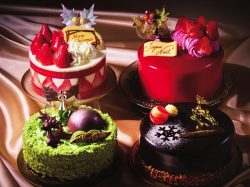 【シャトレーゼ クリスマス】食卓を彩る年に一度の特別なケーキ
