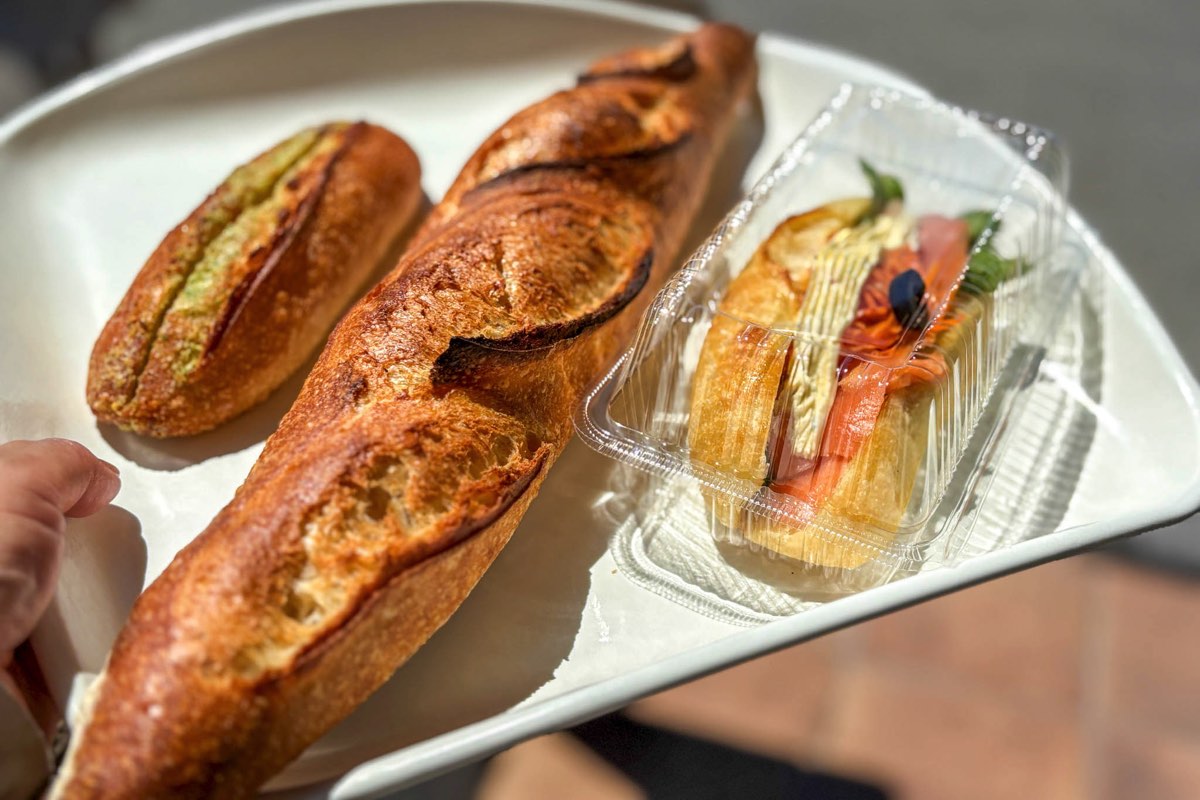 歴史的パン工房＆ひまわり