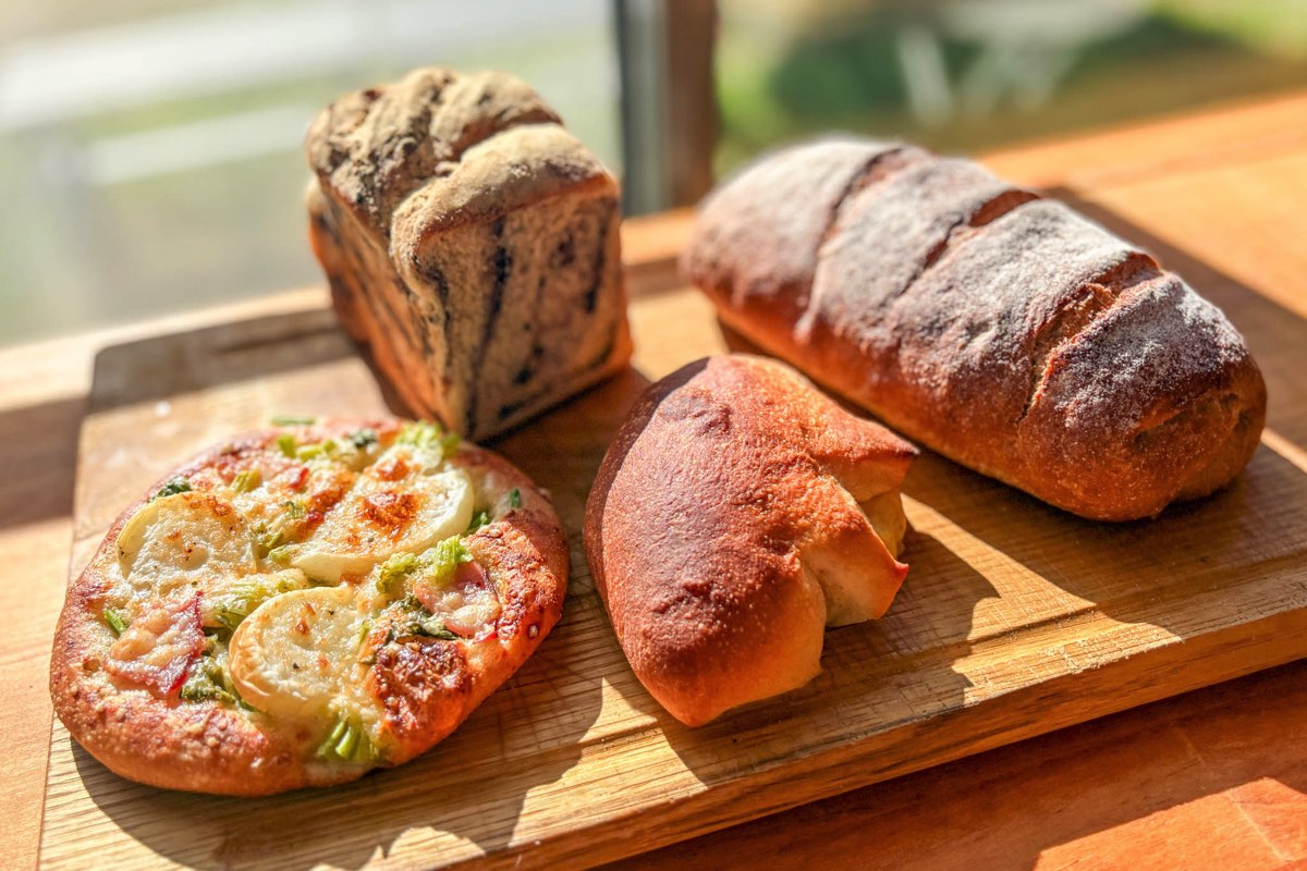 パンとパン料理 紡麦