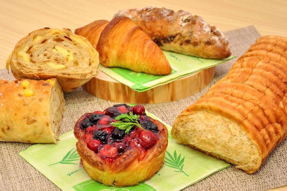 コーナーポケット 韮崎本店