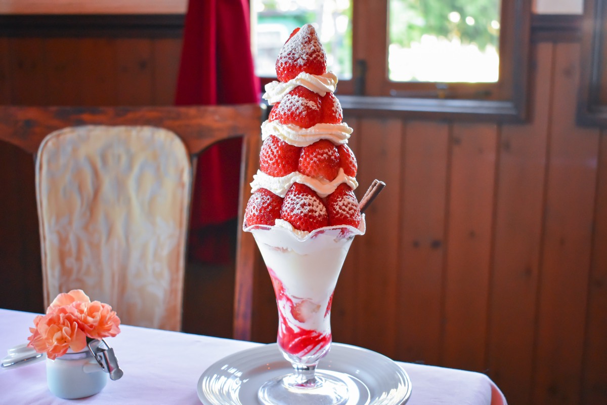 シェフ・ド・フランス パフェ