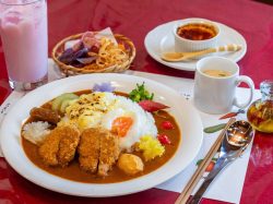 【季乃香 / 富士河口湖町】和の料理人が腕を振るう牛すじ出汁の絶品カレー！とんかつや牛鍋も◎！2025年11月24日オープン