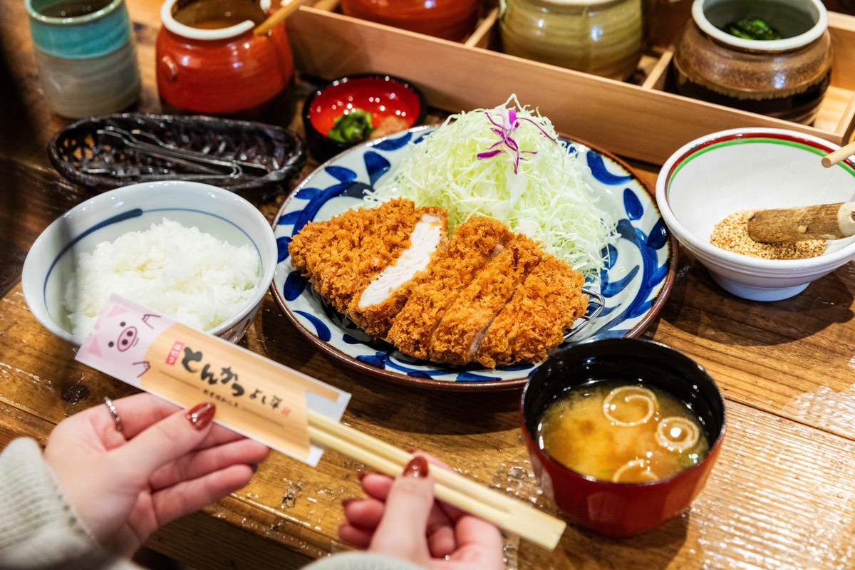 厚切りとんかつ よし平 甲府湯村店
