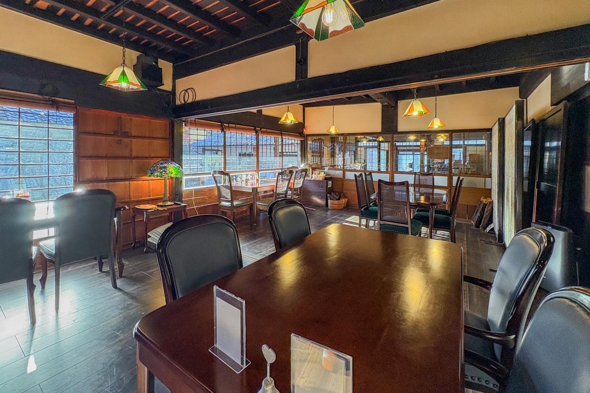 山梨ごはん&カフェ槽fune 内観