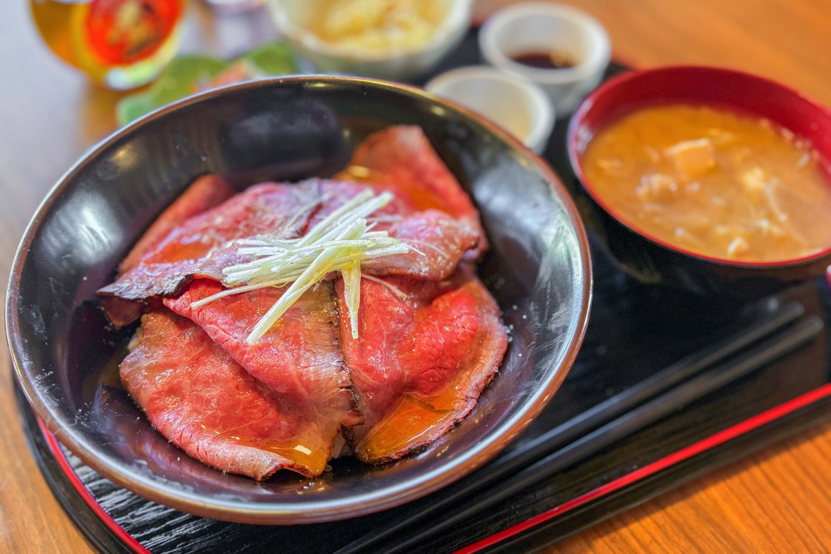 肉バル おひさま食堂