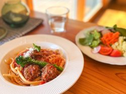 【はるばる / 北杜市大泉町】地元の特権！寒い冬こそ、別荘地の隠れ家カフェで非日常を