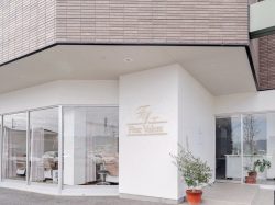 NAIL＆EYE SALON フィーネヴァレンテ 甲斐市アルプス通り店