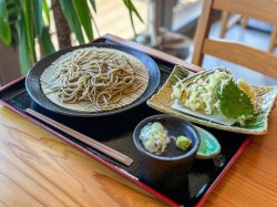 手打ちそばとほうとうの店 ふもっと亭