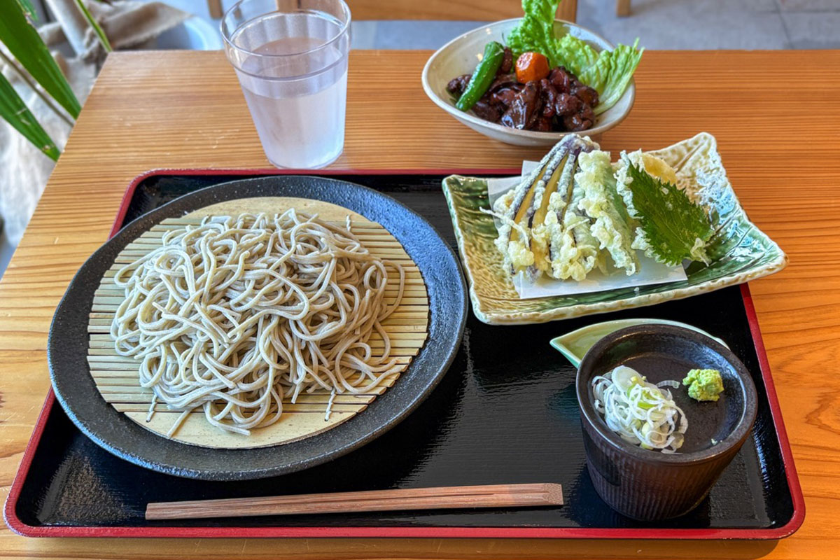 手打ちそばとほうとうの店 ふもっと亭