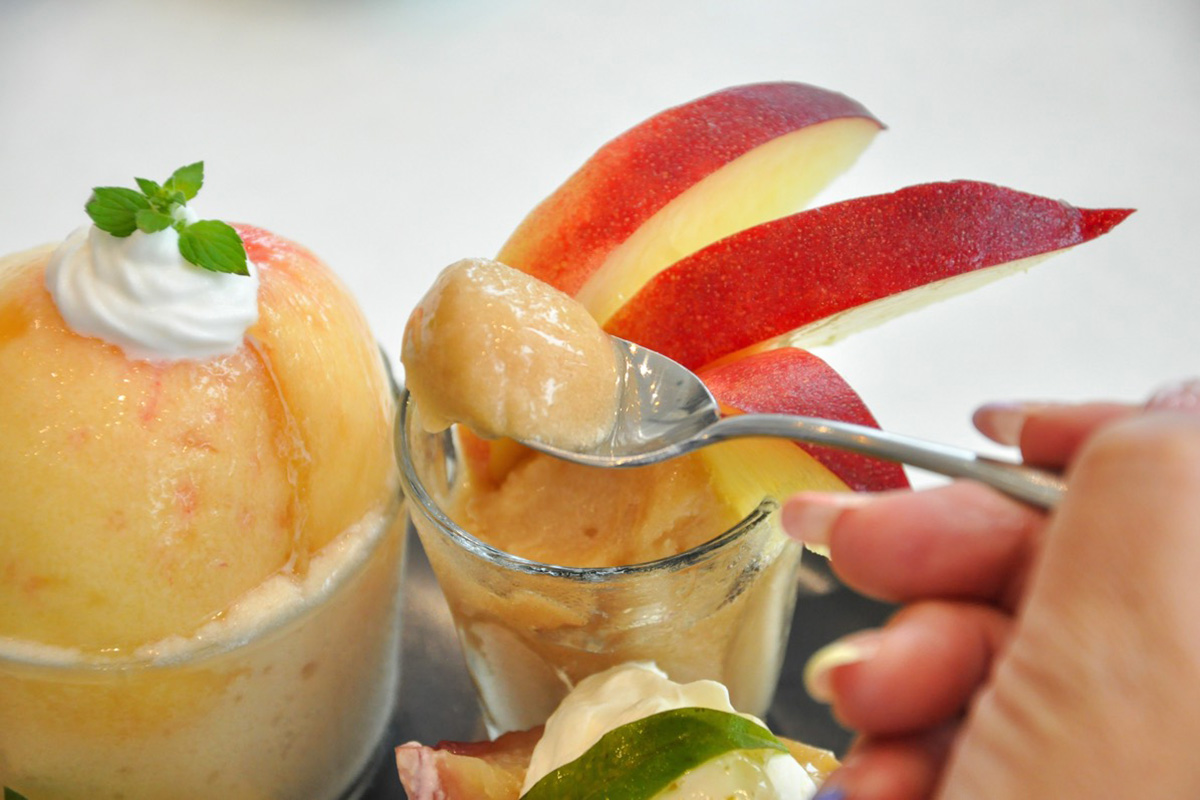 Museum café Sweets lab 葡萄屋kofu