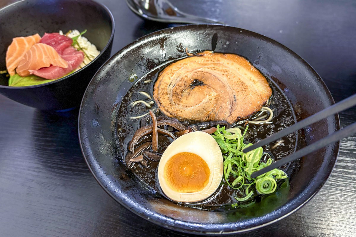 麺と酒 月乃家